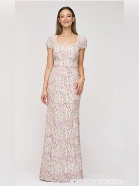 JS Collections
Women's Embroidered Alia Mermaid Gown.